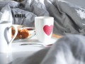 Kreul Kredowe farby do szkła Glass_Porcelain Chalky przykład kubek z sercem.jpg