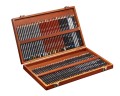 Derwent Sketching Collection set 72 kaseta drewniana 2301902 otwarta.JPG