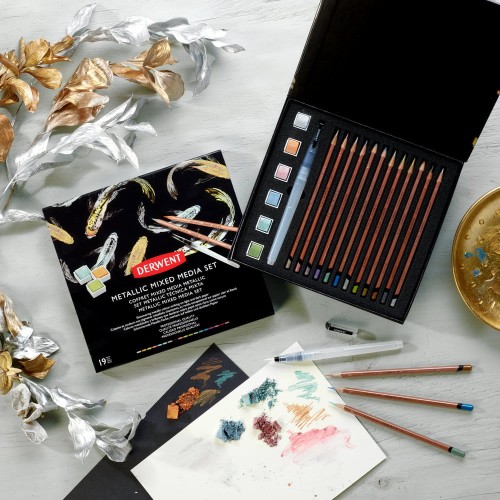 Derwent Metallic Mixed Media Set 2305948 (6).JPG